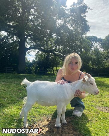 sabrina carpenter nude leaks nudostar com 000