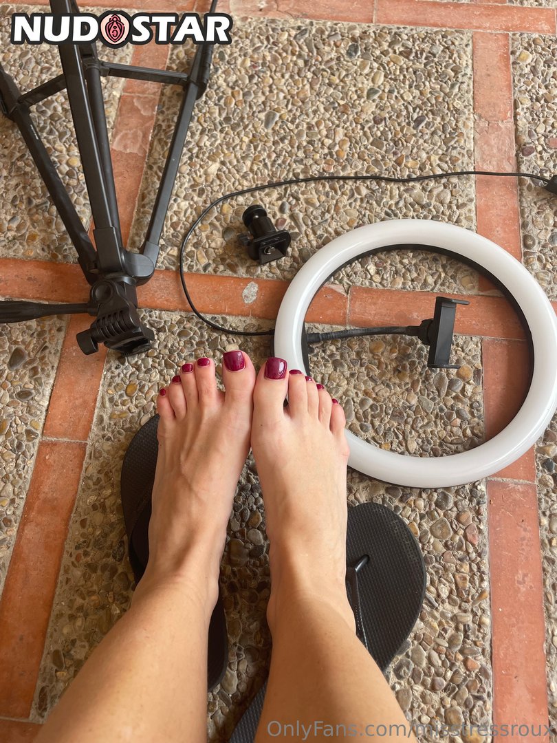 misstressroux_nude_leaks_nudostar-pics_008 Misstressroux Leaked Photo 10