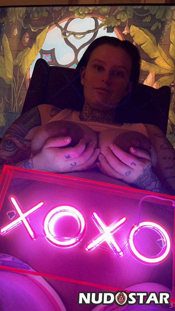 Bustybunnixxx Leaked Photo 15